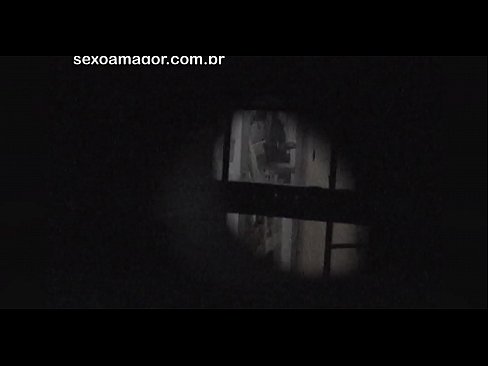 ❤️ Blondie blir hemligt videofilmad av en voyeur från grannskapet gömd bakom ihåliga tegelstenar ❤️❌ Super sex at us sv.elitemangas.top ️❤
